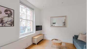 Apartment, 1 Double Bed with Sofa bed, Kitchen, City View (GTS 1, 59) | Living area