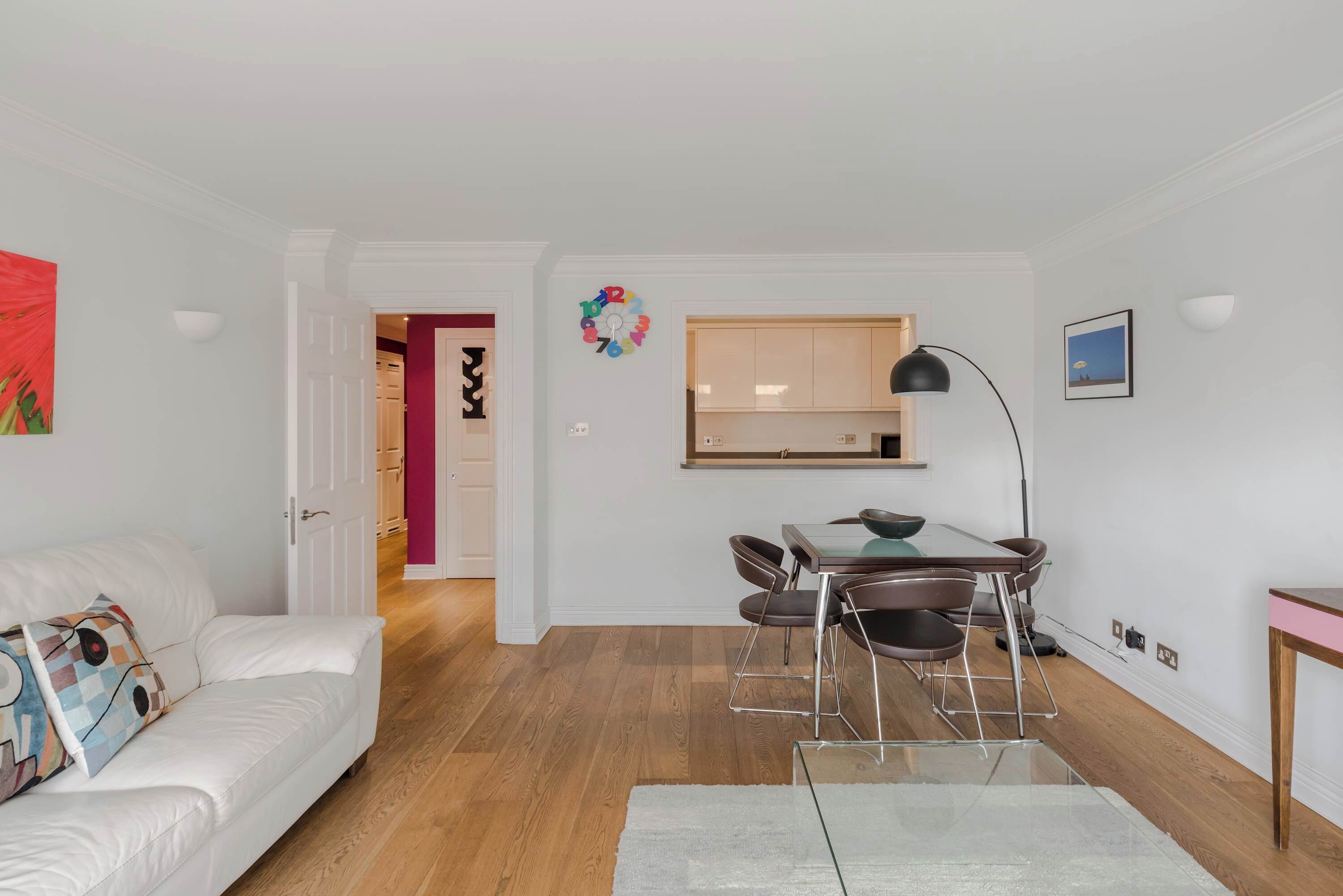 Apartment, 1 Doppelbett, Küche, Stadtblick (Charter House 18) | Wohnbereich