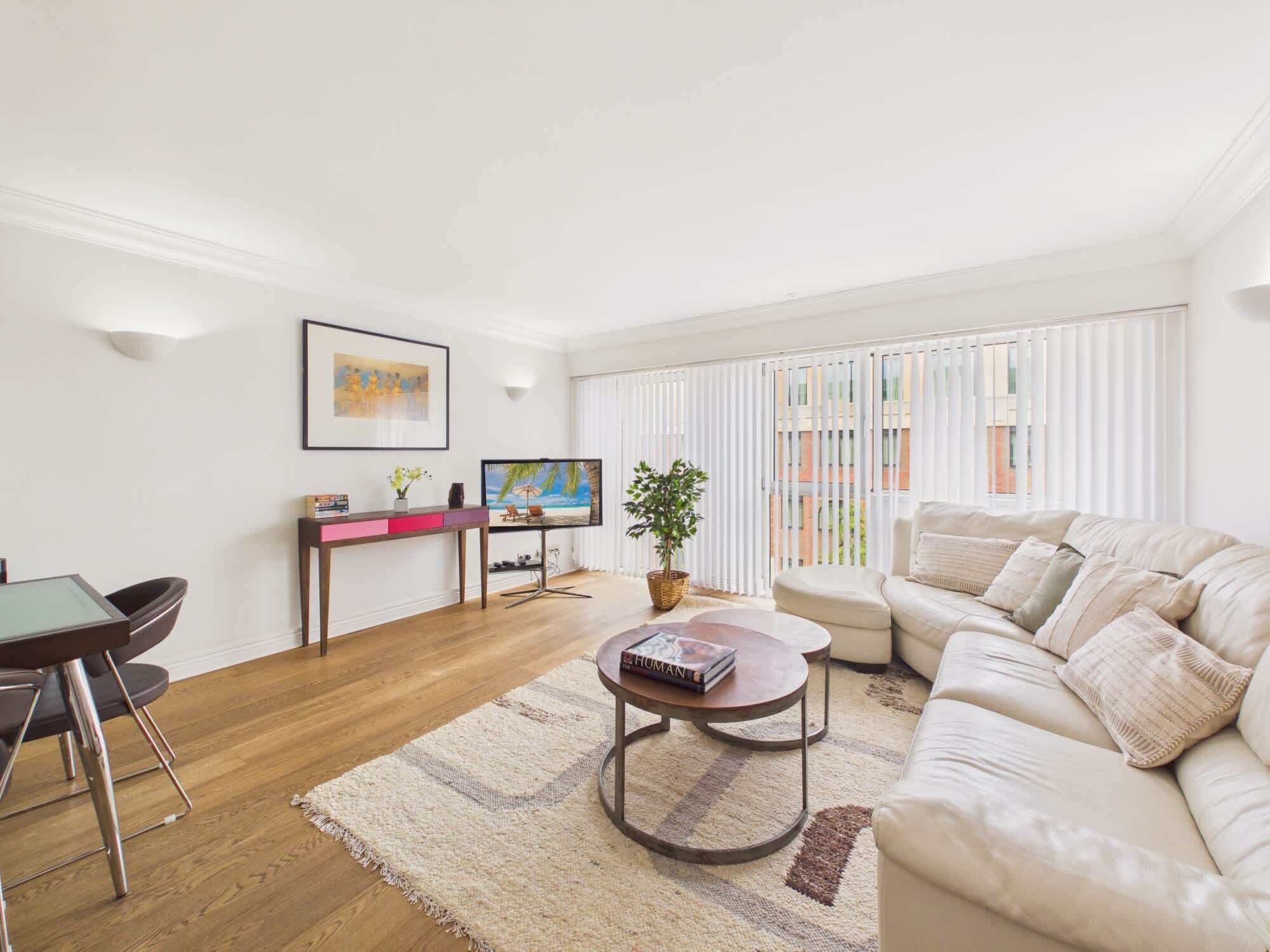 Apartment, 1 Double Bed, Kitchen, City View (Charter House 18) | Living area