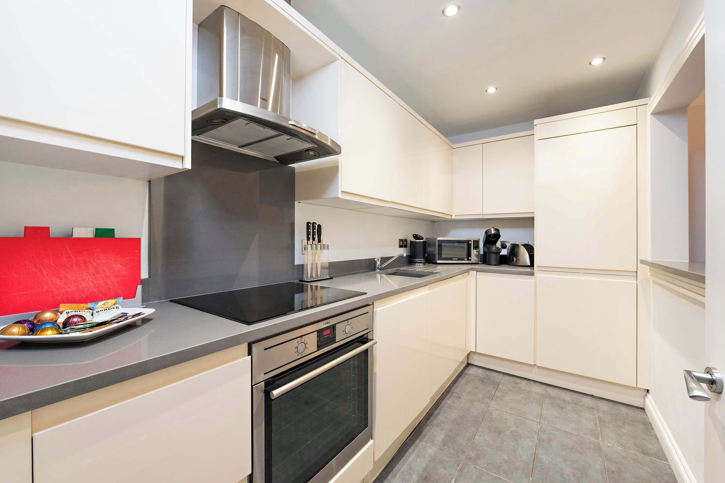 Apartment, 1 Double Bed, Kitchen, City View (Charter House 18) | Private kitchen