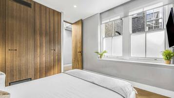 Appartement, meerdere bedden, keuken, uitzicht op tuin (Bateman St 13, 2) | Kameruitzicht