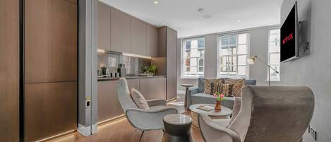 Apartment, 1 King Bed with Sofa bed, Kitchen, Garden View (Bateman St 13, 1) | Living area