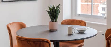 Apartamento, 1 cama de matrimonio grande con sofá cama, No se admiten mascotas (Foley St 3) | Restauración