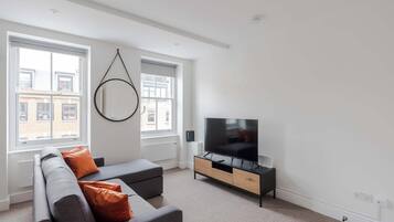 Apartamento, 1 cama King e sofá-cama, não aceita animais de estimação (Foley St 3) | Área de estar