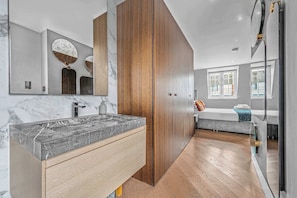 Leilighet, 1 kingsize-seng med sovesofa, terrasse, byutsikt (Bateman St 13, 3) | 1 soverom