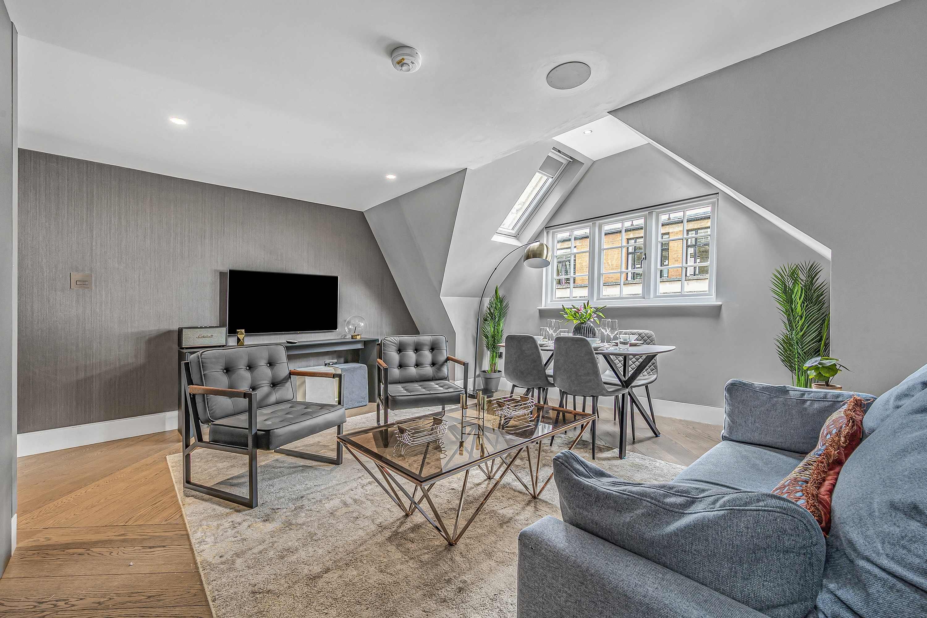 Appartement, 1 kingsize bed met slaapbank, patio, uitzicht op stad (Bateman St 13, 3) | Woonruimte