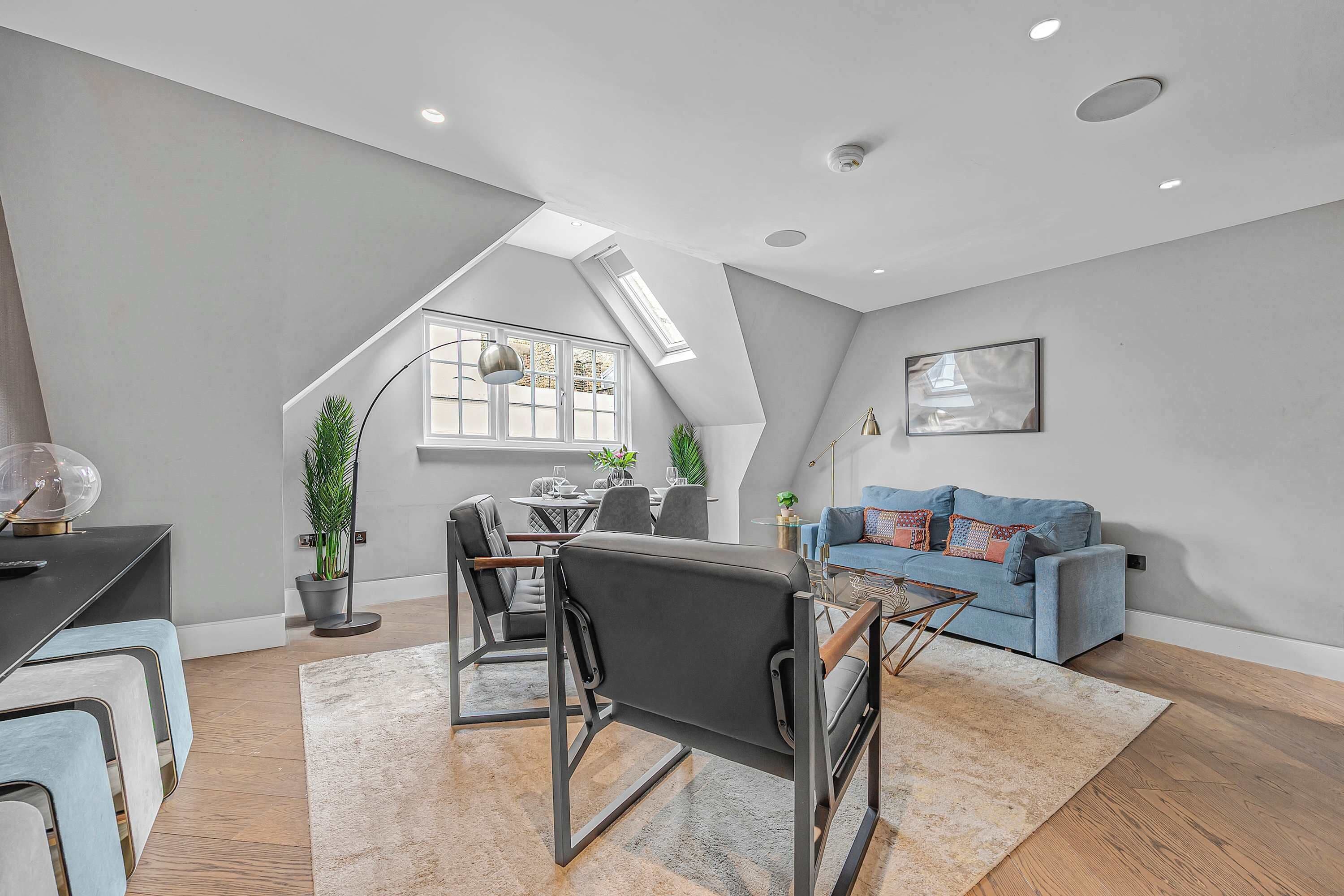 Apartment, 1 King Bed with Sofa bed, Patio, City View (Bateman St 13, 3) | Living area