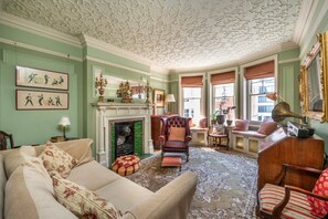 Condo, nhiều giường, bếp, quang cảnh thành phố (GPS102, 2) | Khu phòng khách