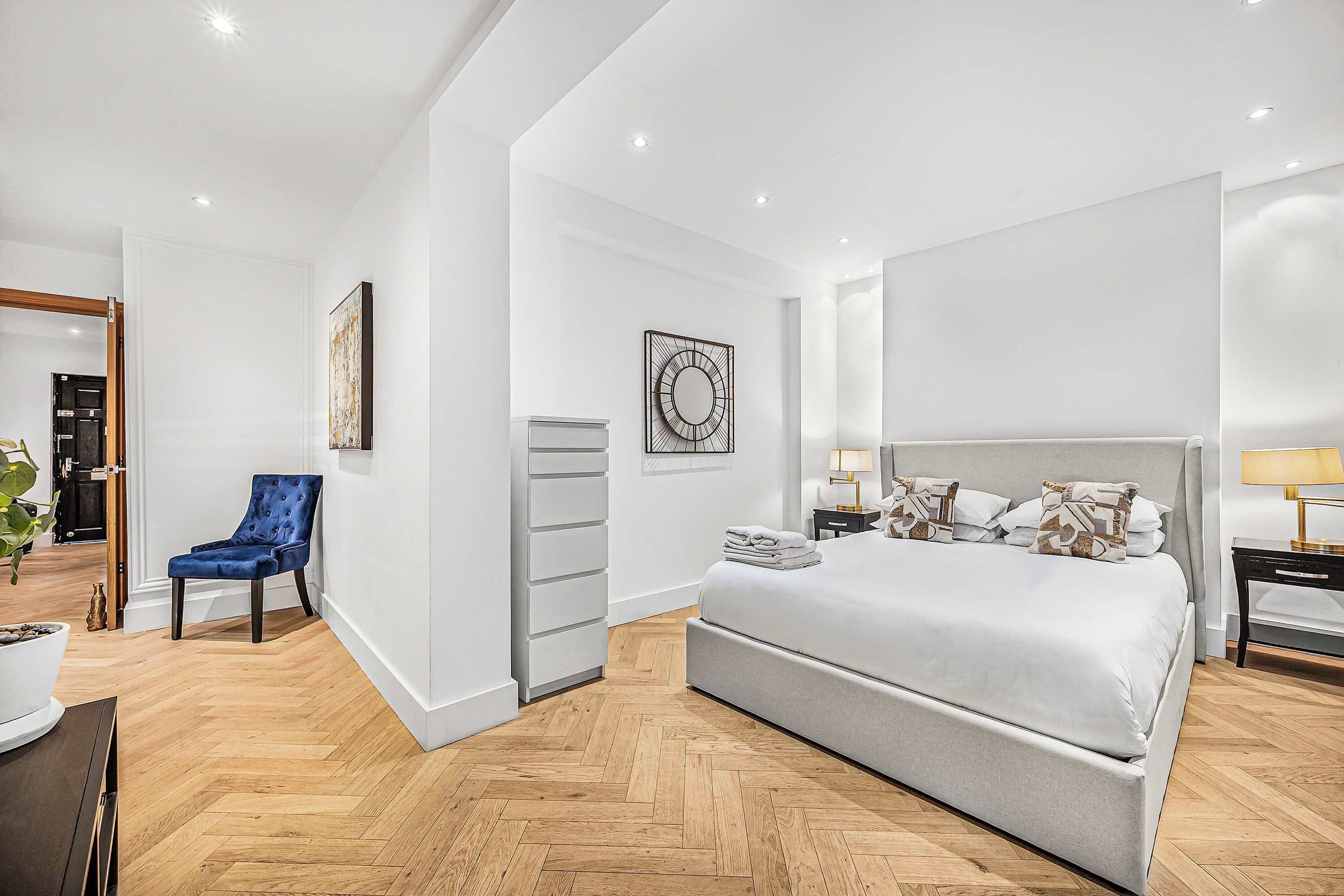 Apartment, 1 King Bed with Sofa bed, Patio (Fitzroy St 39A)