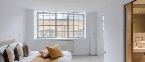 Apartment, Mehrere Betten, Küche, Stadtblick (Sandra House 2) | 3 Schlafzimmer, individuell dekoriert, individuell eingerichtet