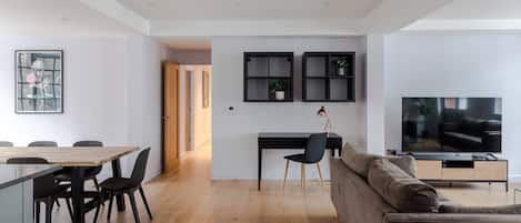 Apartment, Multiple Beds, Kitchen, City View (Sandra House 2) | Living area