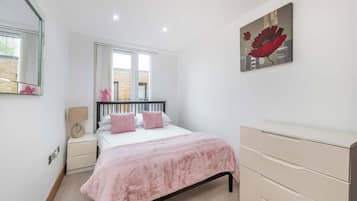 Apartment, Multiple Beds, Patio, City View (Churchway 8)