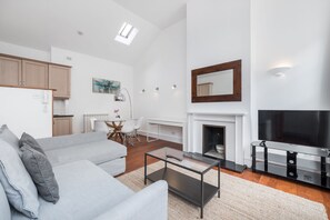 Appartement, 1 tweepersoonsbed met slaapbank, huisdieren niet toegestaan (FS11A (Upper)) | Woonruimte