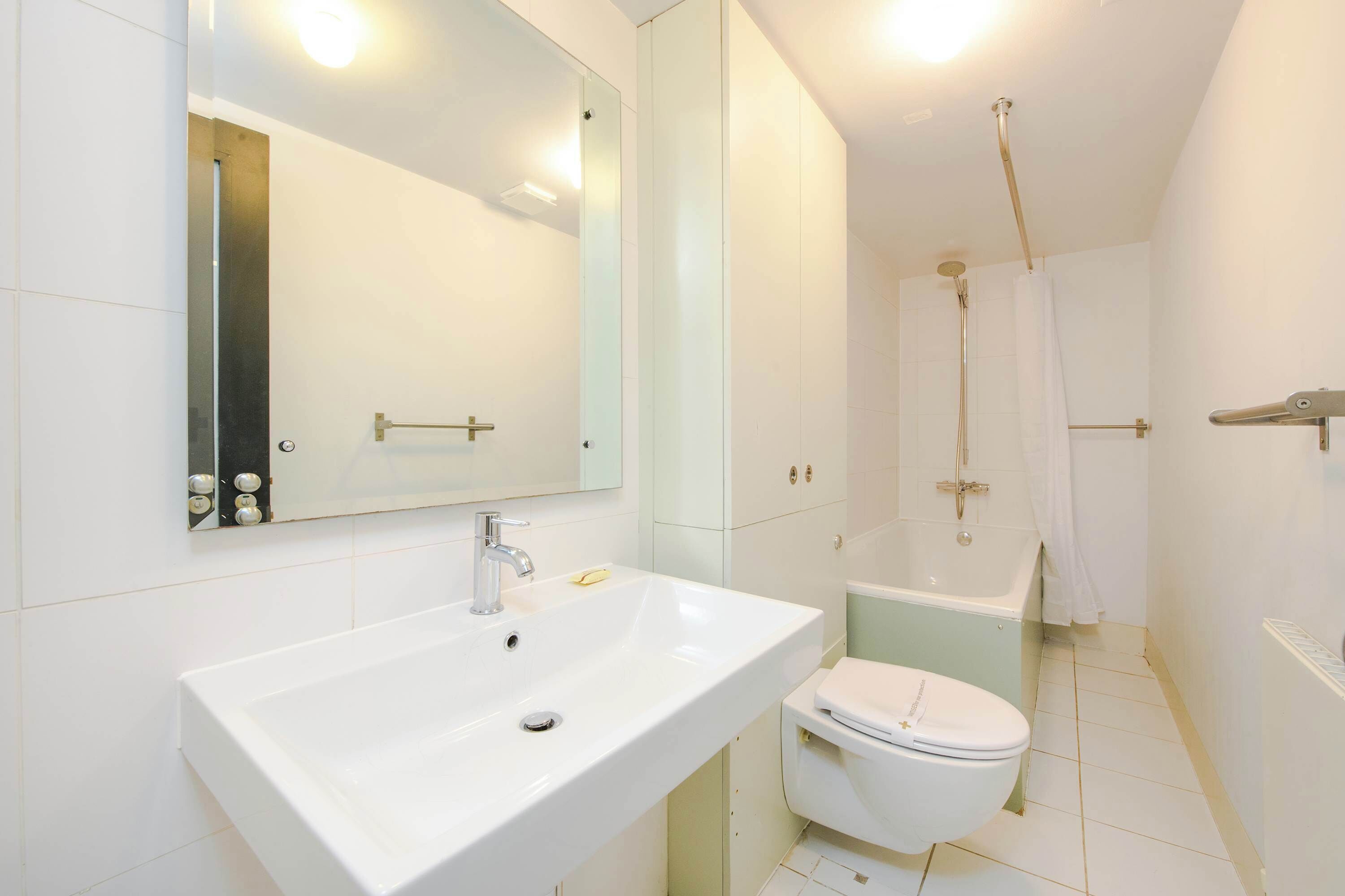 Apartamento, várias camas, cozinha, vista para a cidade (Goodge Pl Basement) | Banheiro | Toalhas de banho 