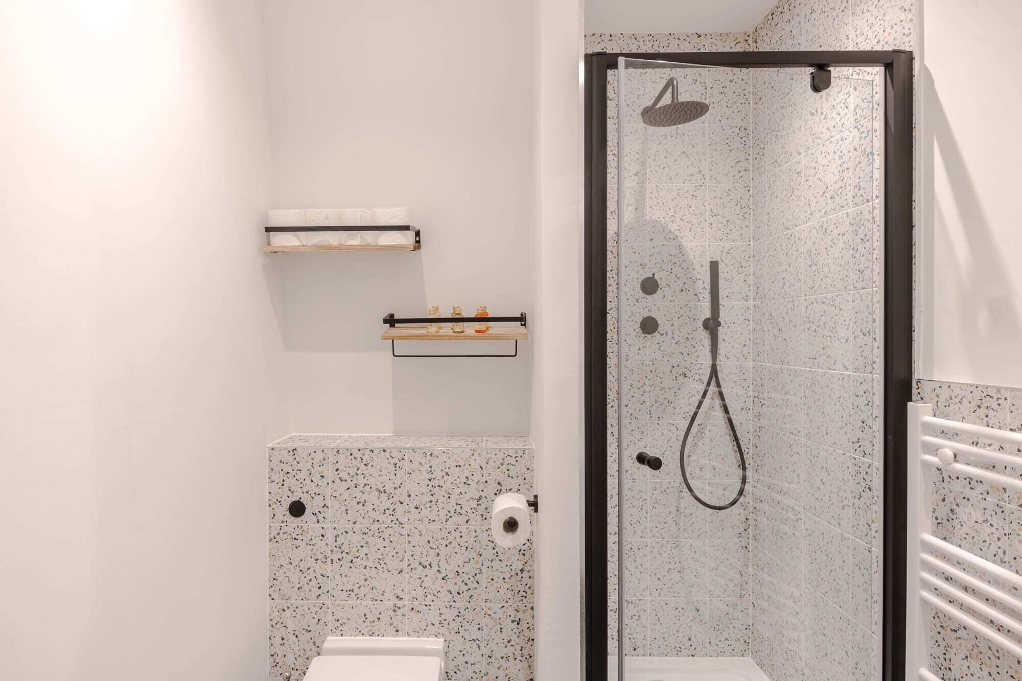 Appartement, 1 lit double et 1 canapé-lit, patio, vue ville (Foley St 4) | Salle de bain
