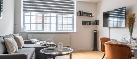 Apartment, Multiple Beds, Kitchen, City View (Sandra House 6) | Living area