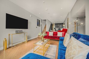 House, Multiple Beds, Kitchen (Royalty Mews, 9) | Living area - The Royal Mews - Soho - by Frankie (London)