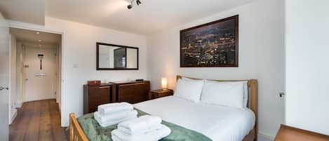 Apartment, 1 Double Bed with Sofa bed, Patio, City View (Gresse St 25, 61)