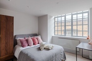 Apartment, 1 Double Bed with Sofa bed, Kitchen, City View (Sandra House 4) | View from room - The Eyre Suite Four - Farringdon - by Frankie (London)