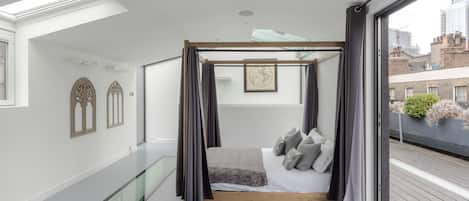 Casa, varias camas, patio, vista a la ciudad (Park St 12) | 3 habitaciones