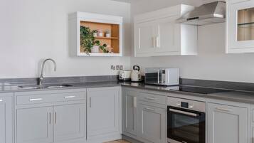Apartment, Multiple Beds, Kitchen, City View (Sandra House 3) | Private kitchen