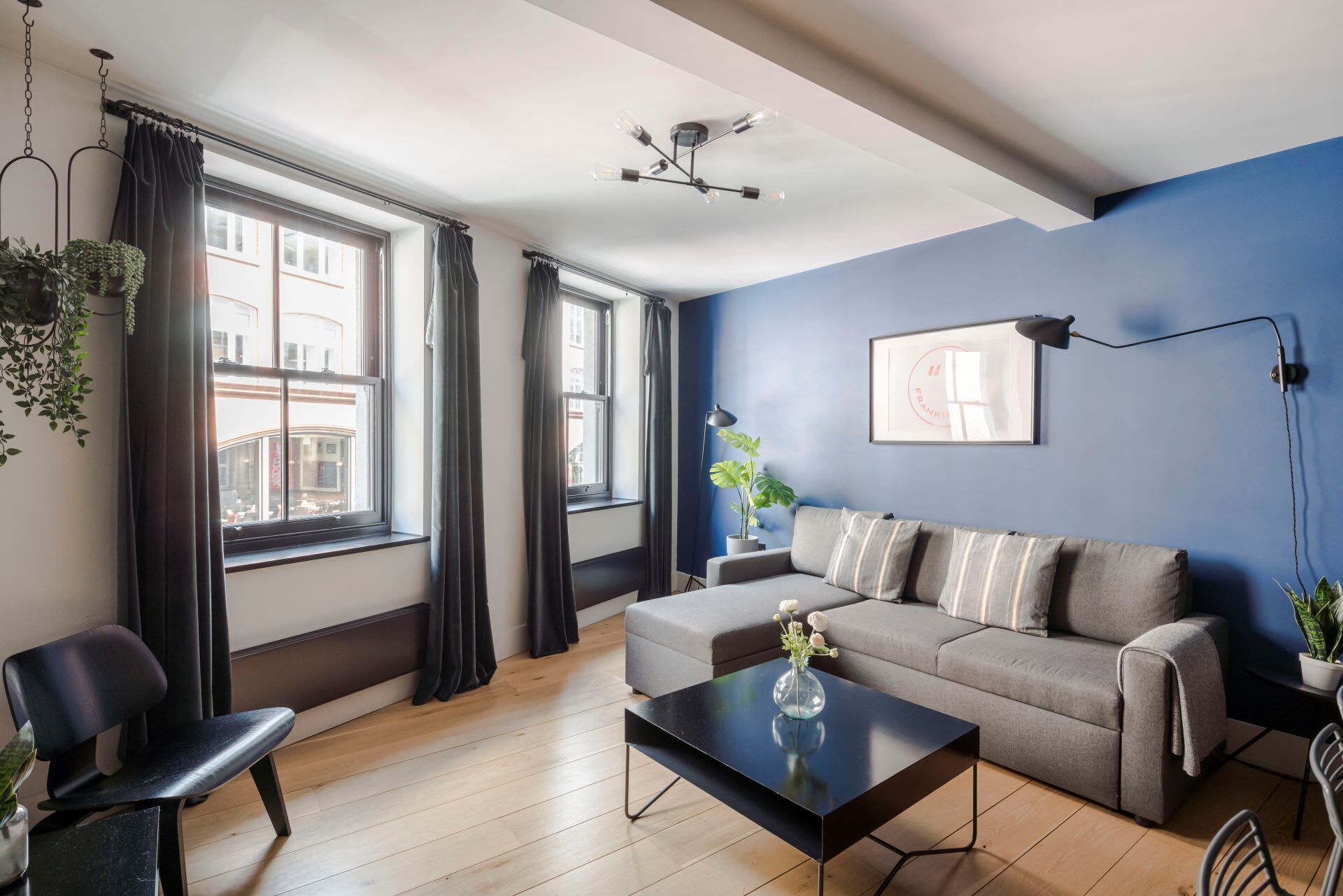 Apartment, 1 King-Bett und Schlafsofa, Küche, Stadtblick (Long Acre 2) | Wohnbereich