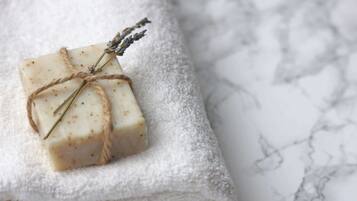 Apartment, 1 Double Bed with Sofa bed, Kitchen, City View (GTS 2, 59) | Bathroom amenities