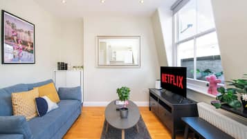 Apartment, 1 Double Bed with Sofa bed, Kitchen, City View (GTS 3,59) | Living area