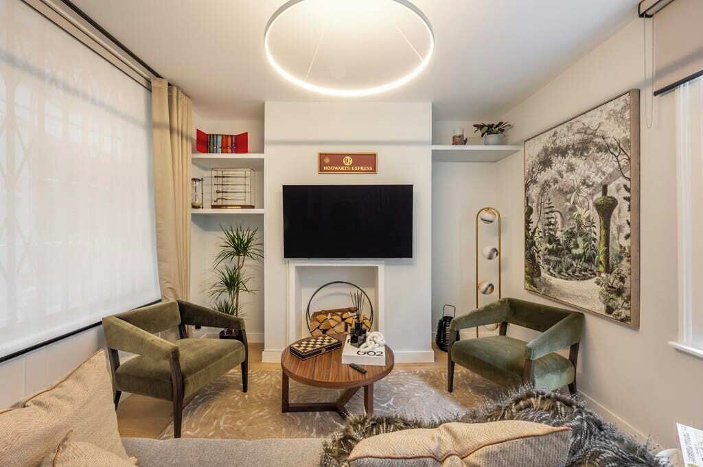 House, Multiple Beds, Pets not allowed, City View (Goodwins Court) | Living area