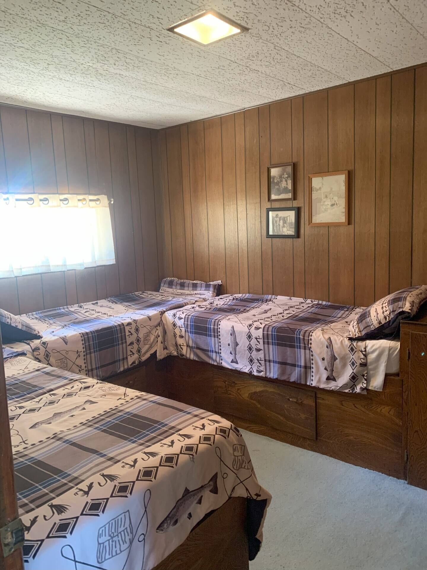 5 dormitorios, tabla de planchar con plancha, wifi gratis y ropa de cama