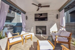 Terrace/patio - Pure Suites Ascent 2 Bed Gym Pool Cabana (Phoenix)