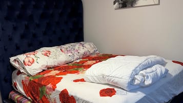 3 bedrooms, iron/ironing board, WiFi