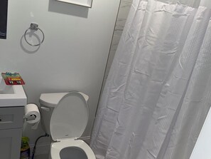 Unclassified image, 3 of 19, button - Cozy 3-bedroom house in perfect Newark with cool AC/HEAT and comfort (Newark)