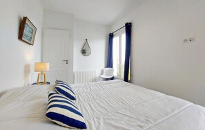 4 bedrooms, iron/ironing board, travel cot - Charmante maison proche mer (Royan)