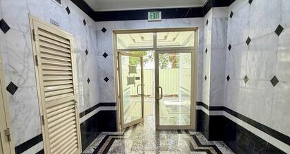 Cozy 1BHK at prime location near city centre