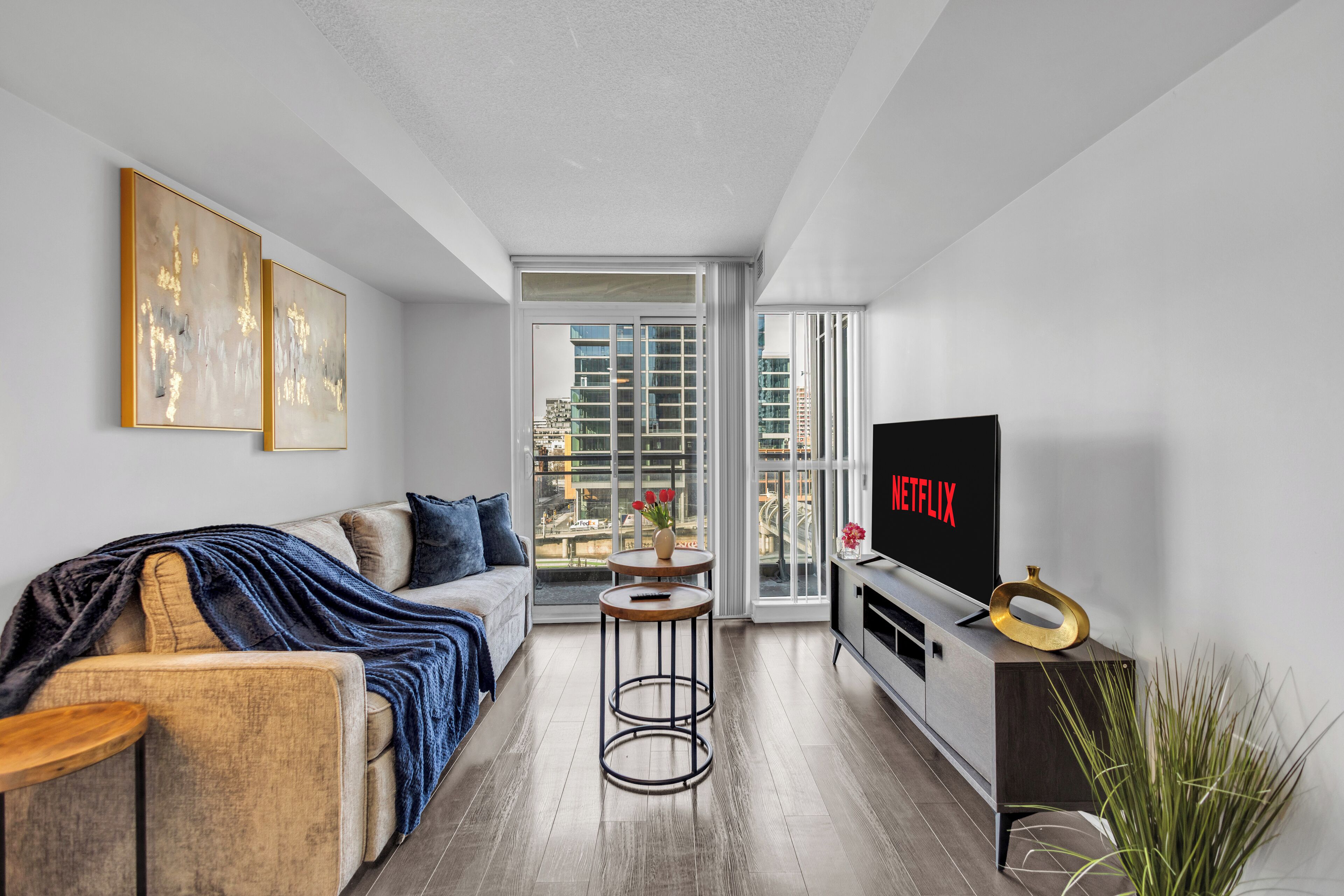 Individuelt dekorert, individuelt innredet og skrivebord