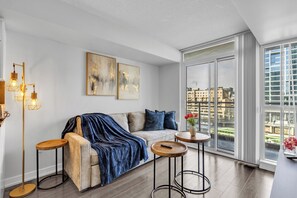 Didekorasi berbeda-beda dan dilengkapi dengan perabotan berbeda-beda