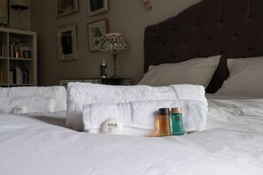 1 bedroom, iron/ironing board, WiFi, bed sheets - Appartement Dominique - Welkeys (Paris)