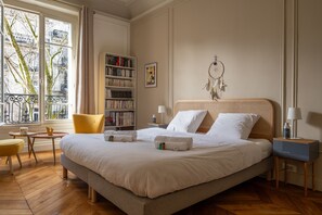 3 bedrooms, iron/ironing board, WiFi, bed sheets - Appartement La Bourdonnais - Welkeys (Paris)