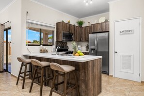 Fridge, microwave, oven, stovetop - Tebenki Retreat - Entire House (Boegoeroei)