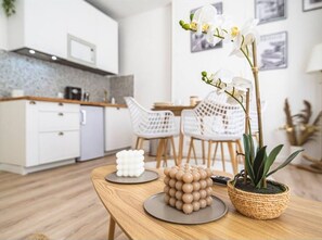 صورة غير مصنفة، 4 من 20، زرّ