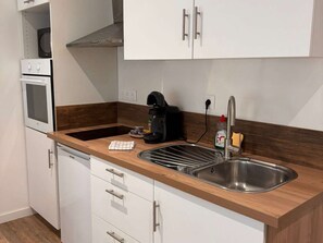 Unclassified image, 4 of 10, button - Cozy Apartment with Terrace in Reims (Reims)