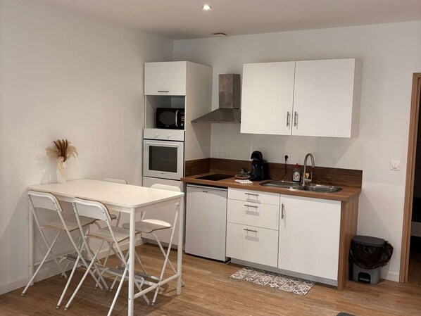 Nicht klassifiziertes Bild, 1 von 10, Schaltfläche