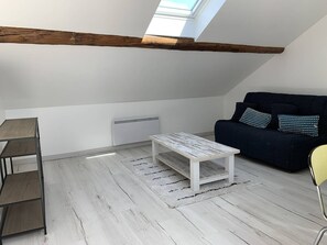 صورة غير مصنفة، 4 من 25، زرّ