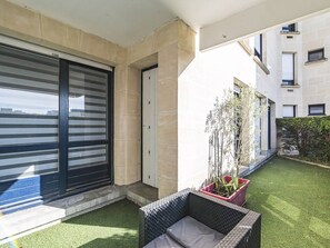 Unclassified image, 3 of 17, button - Spacious apartment with private terrace in Reims (Reims)