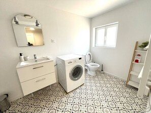 Unclassified image, 5 of 8, button - Cozy Maisonette in St-Dizier with Parking (Saint-Dizier)