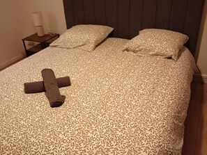 2 bedrooms, free WiFi, bed sheets