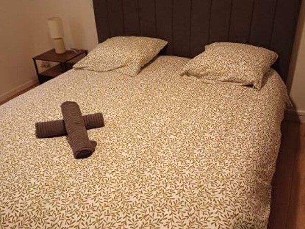 2 makuuhuonetta, ilmainen Wi-Fi, vuodevaatteet