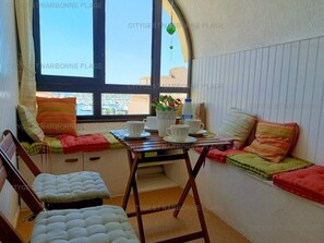 Interior - Charming apartment with balcony, pool view - 5 guests (Gruissan)