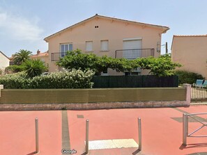 Property grounds - T3 with AC, parking, beach nearby - 5 guests (Canet-Plage)